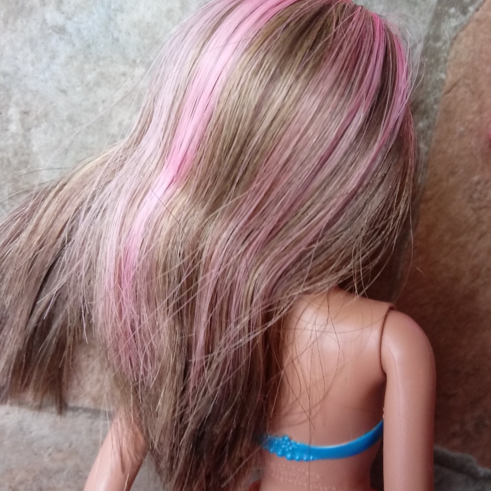 Fairy Princess Mermaid Brunette Barbie Doll - Picture 4 of 7